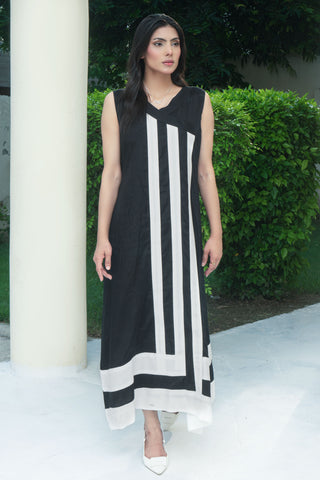 Black and White blended silk Airline  Sleeve less shirt